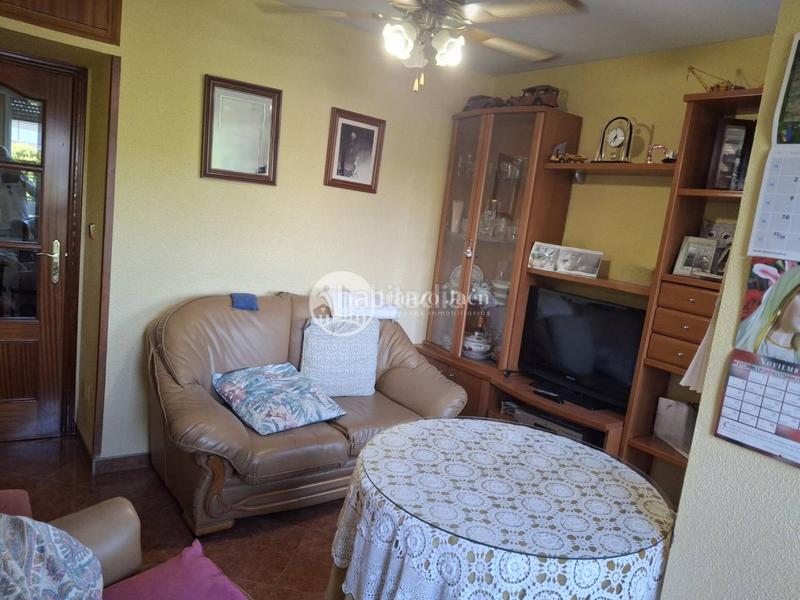Foto c1b8387a-6594-4154-90f9-81776a049d69. Piso  en venta en san ildefonsobarrio de la catedral23001 en Jaén
