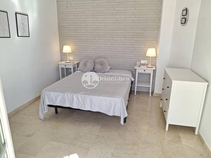 Foto 443518b4-da62-4ff9-a04b-429325a1cb50. Miete dachwohnung mit heizung parking in Belén - San Roque Jaén