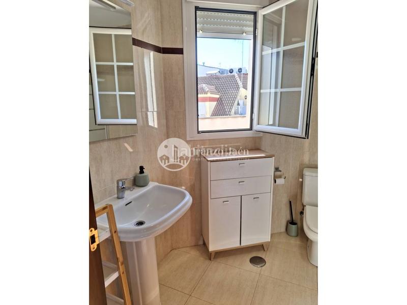 Foto 6bad52e3-cee4-4986-953d-c9cd78440ab0. Miete dachwohnung mit heizung parking in Belén - San Roque Jaén