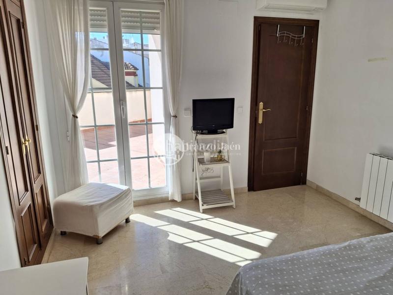 Foto 4906f005-b677-448b-92fa-7c97837066c0. Rent penthouse with heating parking in Belén - San Roque Jaén