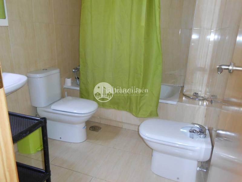 Foto 0828c1d3-0916-426d-a310-6c483704728d. Location duplex dans Ctra. Circunvalación - La Magdalena Jaén