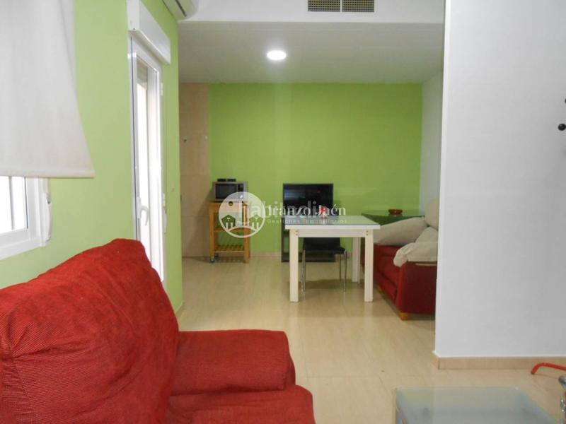 Foto 0bfe24b8-ca51-446f-8a3c-9b5b58d9c3c2. Location duplex dans Ctra. Circunvalación - La Magdalena Jaén