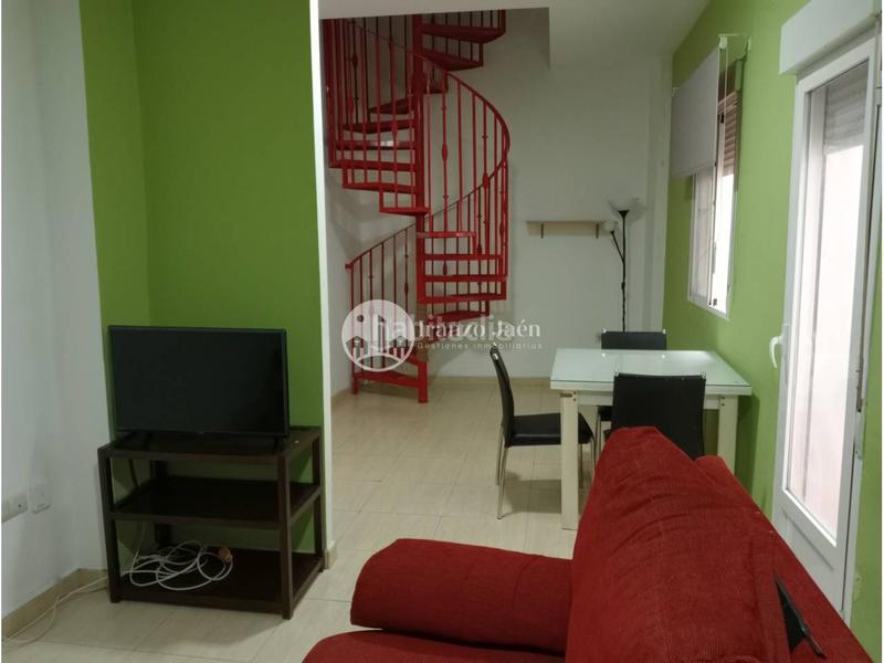 Foto 1a4a3b5e-b428-4845-9dd2-932b7787d0f8. Location duplex dans Ctra. Circunvalación - La Magdalena Jaén