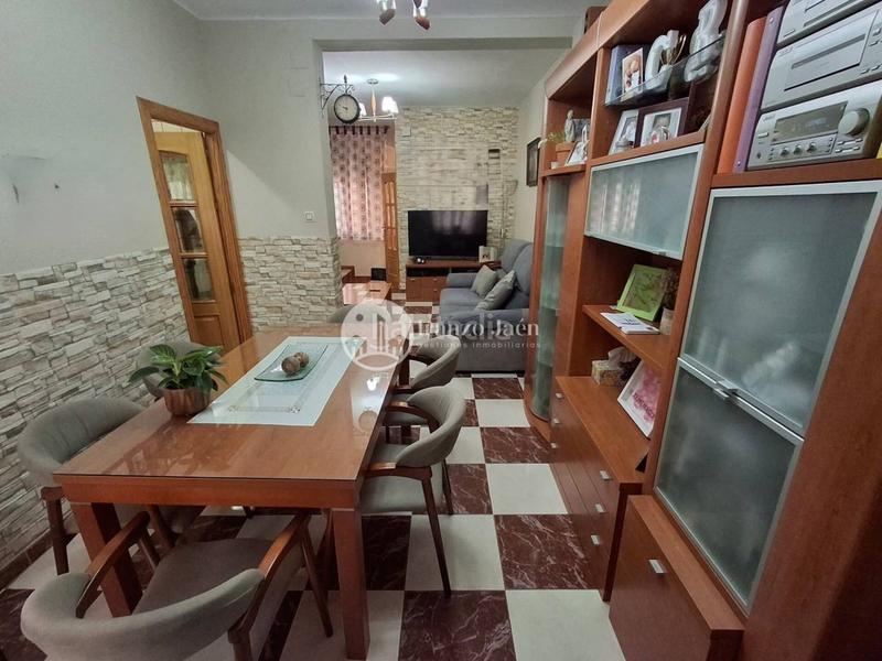 Foto 0bd16409-1c50-44b4-9d77-63e2a98181db. Haus mit heizung in San Felipe - El Almendral - La Merced Jaén