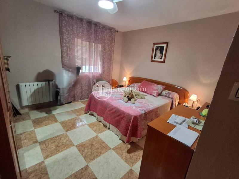 Foto 2b31aa7f-6aa3-4362-ab54-5a5b57dd20f7. Haus mit heizung in San Felipe - El Almendral - La Merced Jaén