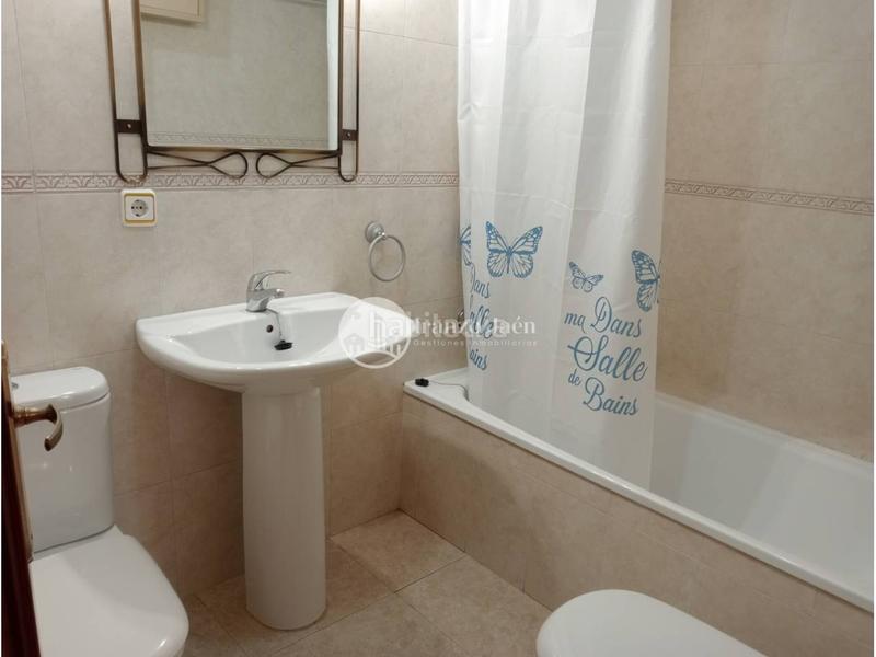 Foto 699ac5b3-9efc-402e-9761-02d492a37423. Rent apartment with heating in San Bartolomé - Millán de Priego Jaén