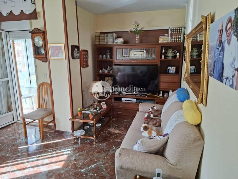 Foto 4c3913cd-6023-4d63-9e49-b670eeee14ea. Miete appartement mit heizung in Renfe - Bulevar 1ª y 2ª Fase Jaén