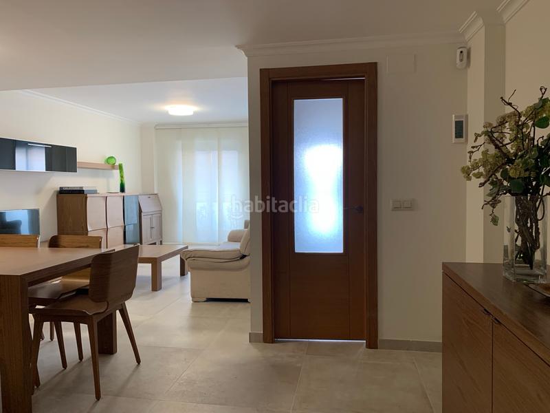 Foto c979caaa-39fe-4493-8c9a-3348d4cdb76d. Alquiler piso alquiler duplex exterior centro eliana. edificio 2007 en Eliana (l´)