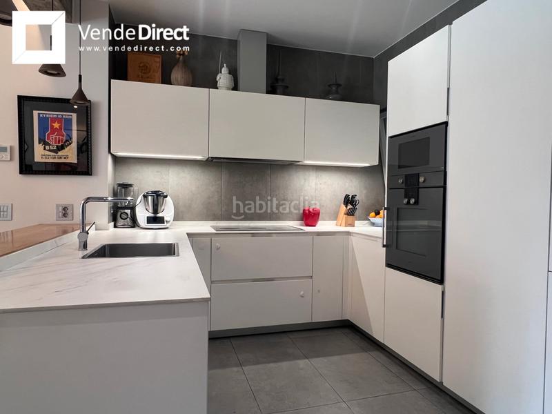 Foto eb8870df-7b0e-4d4a-a21b-1a5e6d1eb1ff. Alquiler piso en Arapiles Madrid