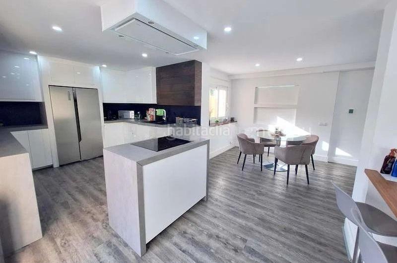 Foto bbfe6289-5703-4688-b427-5d6a6f40bb0b. Casa a de francisco de quevedo a San Luis de Sabinillas Manilva