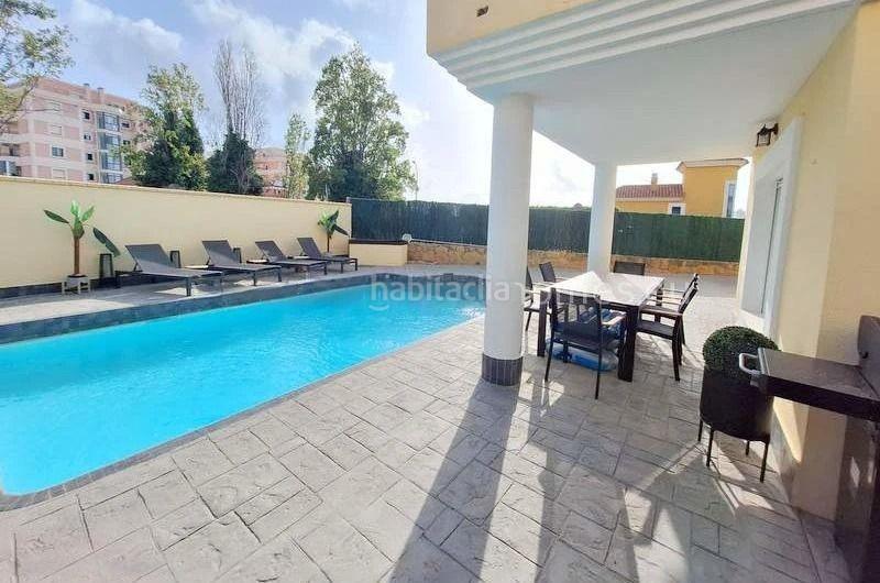 Foto ea406732-f807-4bf5-b172-01ab81fbb9d0. Casa a de francisco de quevedo a San Luis de Sabinillas Manilva