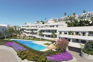 Apartament a Loma de retamar. 2  3 bedroom apartments, cancelada, estepona