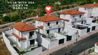 Casa a Martagina. Villa pareada nueva con vistas al mar  a solo 500 metros de la p