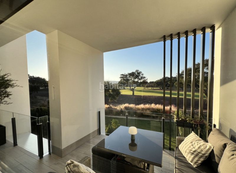 Foto fac42f35-f014-476c-9b3e-c0dc6e198b78. Casa adossada amb calefacció piscina a Sotogrande alto Sotogrande