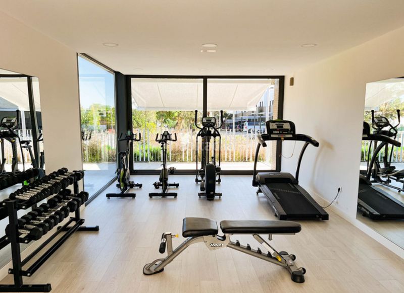Foto 90ffedbe-5ad9-48d4-ab96-755448a93773. Casa adossada amb calefacció piscina a Sotogrande alto Sotogrande