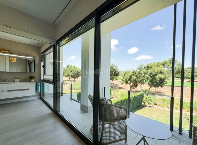 Foto e5cc97af-50dc-4d13-8d14-8cd36d1bbeda. Casa adossada amb calefacció piscina a Sotogrande alto Sotogrande