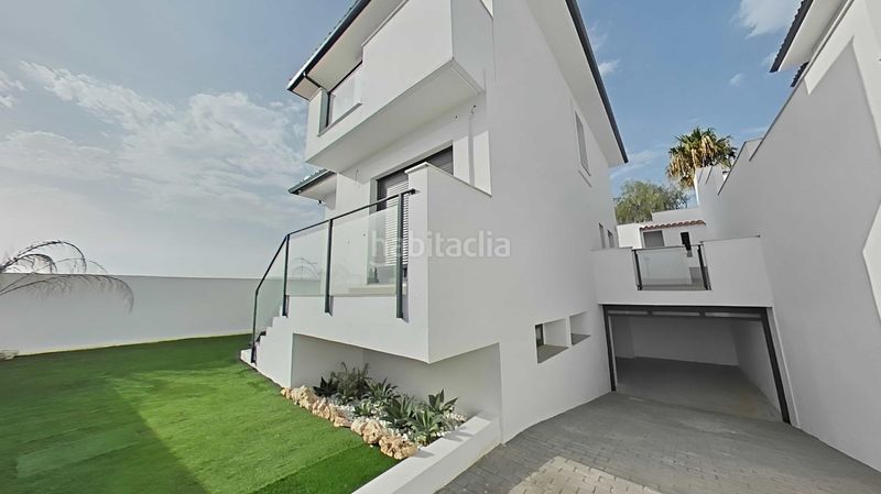 Foto 4375de82-9954-4987-89c9-4d0cec7b31d3. Casa amb calefacció a Chullera Manilva