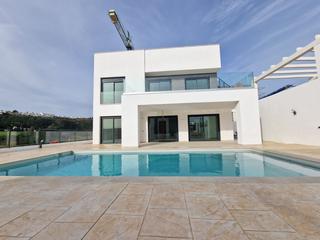 Xalet a Jade. Villas mora sun  beach un oasis de lujo en la costa del sol