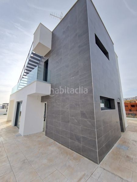 Foto d36eadb6-b1ce-4da5-b9f4-ebf9d9a938ea. Xalet a jade a El Castillo Manilva