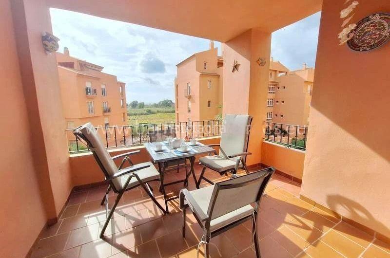 Foto ed0e5d16-c139-4fa6-901a-0e052439b662. Apartamento en de la perla 2 bedroom apartment, los hidalgos golf, duquesa en Manilva