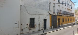 Terreny residencial a Casco Antiguo. Casa en el casco antiguo para derribar