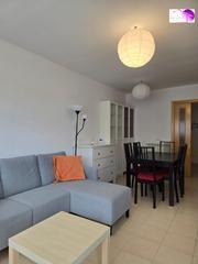 Location Appartement à Estación - San Antonio. Se alquila fantastico piso con garaje cerca del mercadona