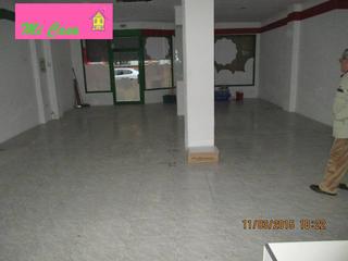 Location Local commercial  Calle madre rafols. Local comercial de 100m2 , arreglado y en el centro de calatayud