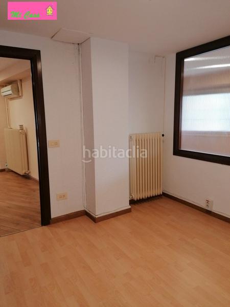 Foto 4d3ff78a-b786-414c-b107-f1abd02a56dd. Piso  muy grande,para oficinas o vivienda en Centro Calatayud