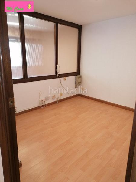Foto bfcfdb6c-d3ad-451c-afc6-1a188ab49fa0. Piso  muy grande,para oficinas o vivienda en Centro Calatayud