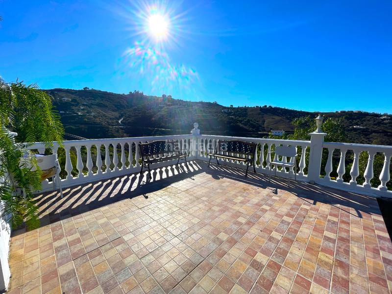 Foto ee5576e9-d7a7-4b61-897f-bab3412a375a. Casa en Cómpeta