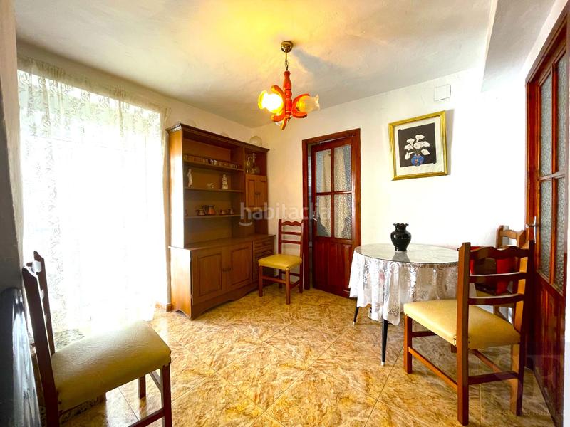 Foto 5ec28b0e-35c2-4ce2-9050-52bed73def7c. Casa adossada a Árchez