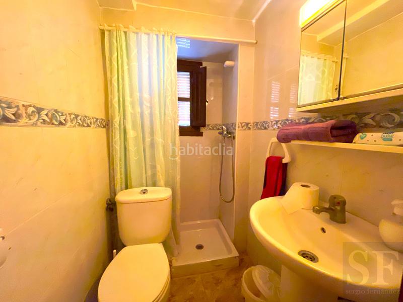 Foto be3ad824-455d-47f3-8c6c-684a5b5acdd9. Casa adossada a Árchez