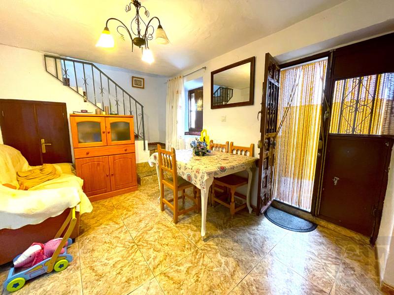 Foto c930223d-9c8d-4605-aae4-2625426039eb. Casa adossada a Árchez