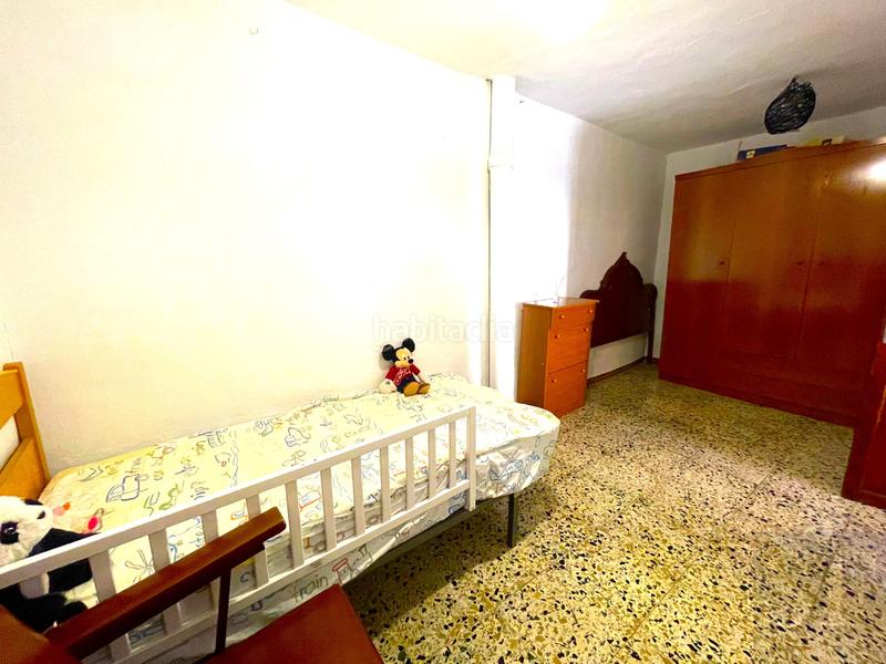 Foto d755e9b9-1a2f-48e1-ba82-9a948dfa5a41. Casa adossada a Árchez