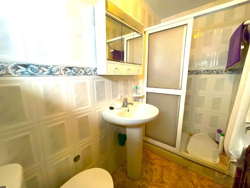 Foto e9c7cfd2-eadc-4da1-97fe-74b7814682c0. Casa adossada a Árchez