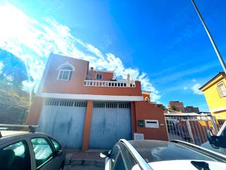 Casa adossada a Centro Histórico