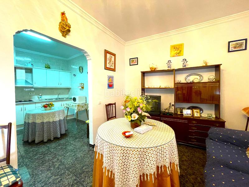 Foto 691436dc-0396-439c-ad8e-c2692d1d0605. Casa adossada a Árchez