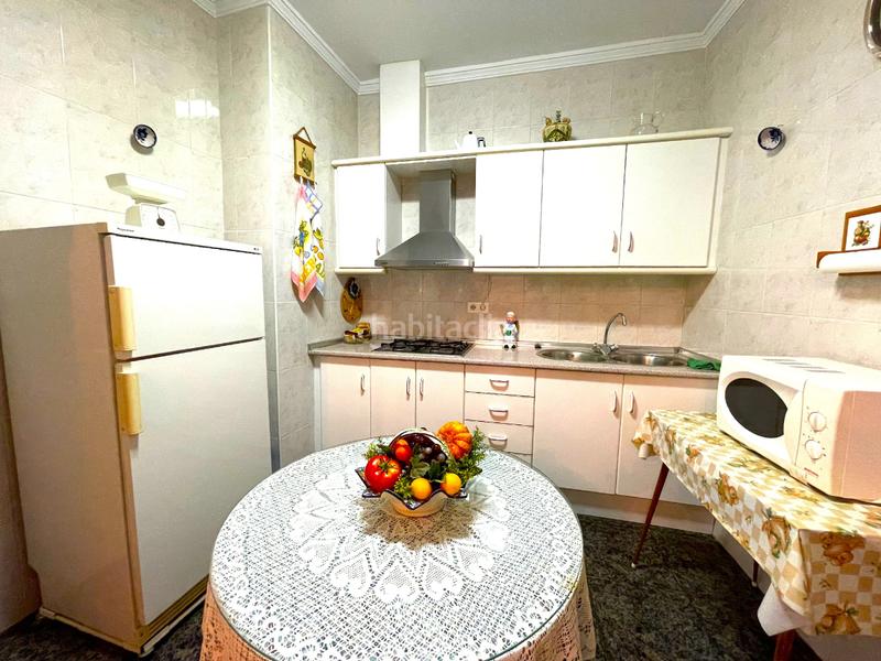 Foto 8e3fd04c-cd61-4036-bf8a-74d653c2cc81. Casa adossada a Árchez