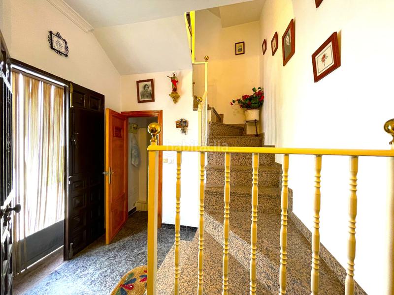 Foto e93967c1-bb15-4cc3-a5a7-72279fd9f6c1. Casa adossada a Árchez