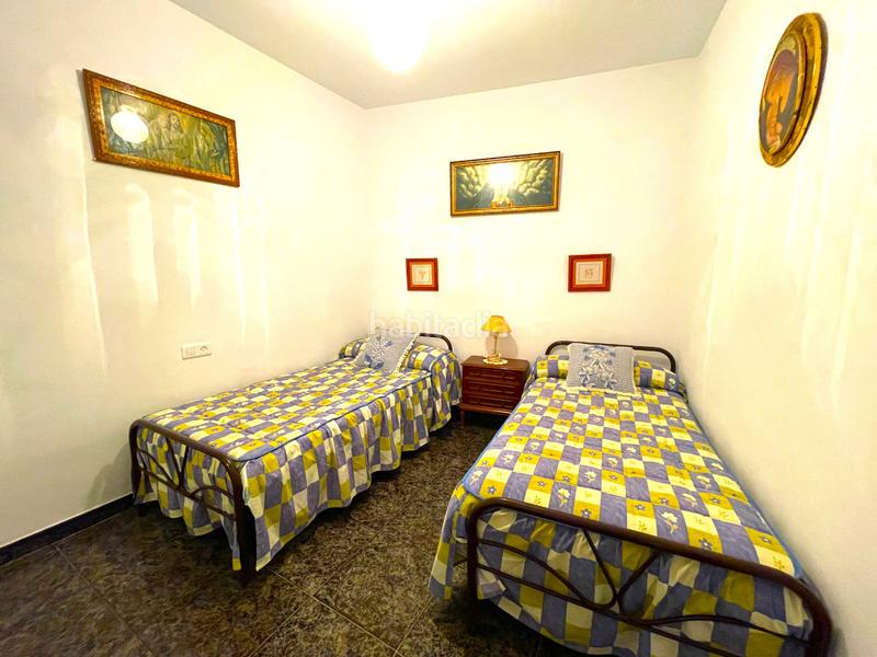 Foto fa40b337-4d22-4085-91b2-6a467edb5032. Casa adossada a Árchez