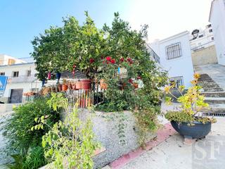 Casa adossada a Cómpeta
