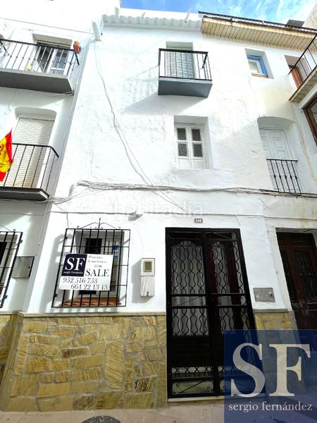Foto 5e181ea6-64d5-4f39-85b5-2bec0005de2d. Casa adosada en Cómpeta
