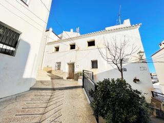 Semi detached house in Canillas de Albaida