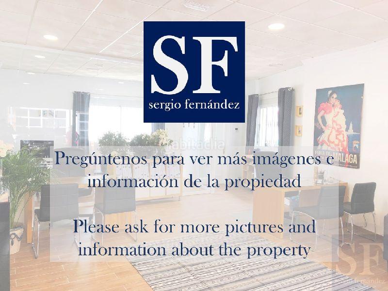 Foto f46d3ed0-8b05-40c6-b74b-d1d7e2306870. Casa adosada en Cómpeta