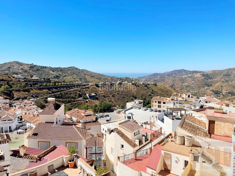 Foto b0cacd30-7960-401c-a437-cabb6a8e2e12. Casa adossada a Cómpeta