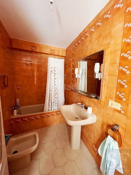 Foto c11e8115-504d-4ae4-b623-993c5eceb261. Casa adossada a Cómpeta