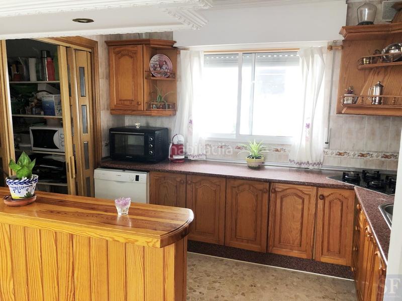Foto b0a12690-aae2-4d44-8d02-c3f80e957c16. Casa adosada en Cómpeta