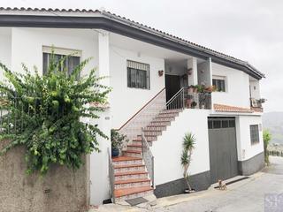 Casa adossada a Cómpeta