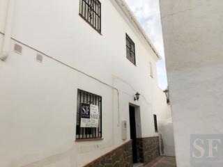 Semi detached house in Canillas de Albaida