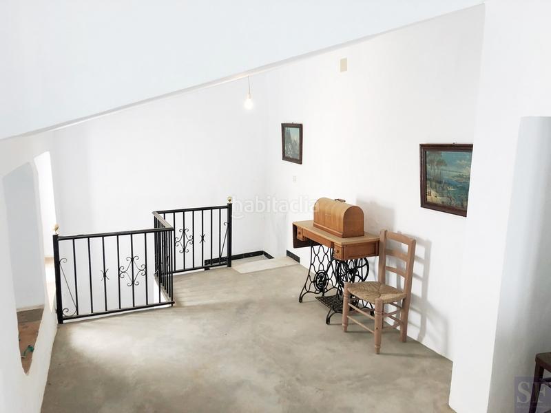 Foto 3c542d93-4f80-4611-9aab-5993dd01cc8e. Casa adosada en Cómpeta